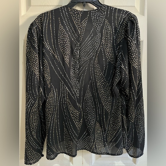 Anne Klein Shiny Long Sleeve Black Wrap Top in Size 12 - Picture 3 of 5